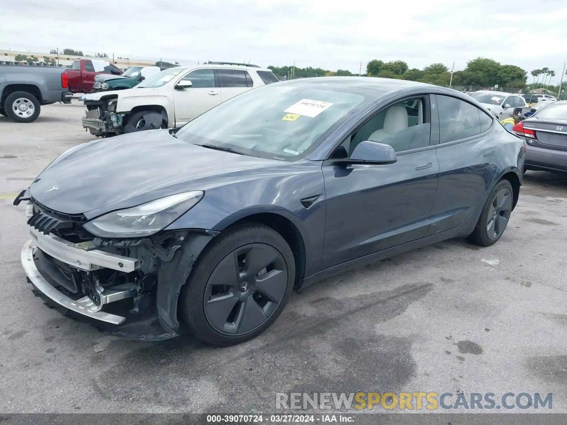 2 Photograph of a damaged car 5YJ3E1EA5NF346611 TESLA MODEL 3 2022