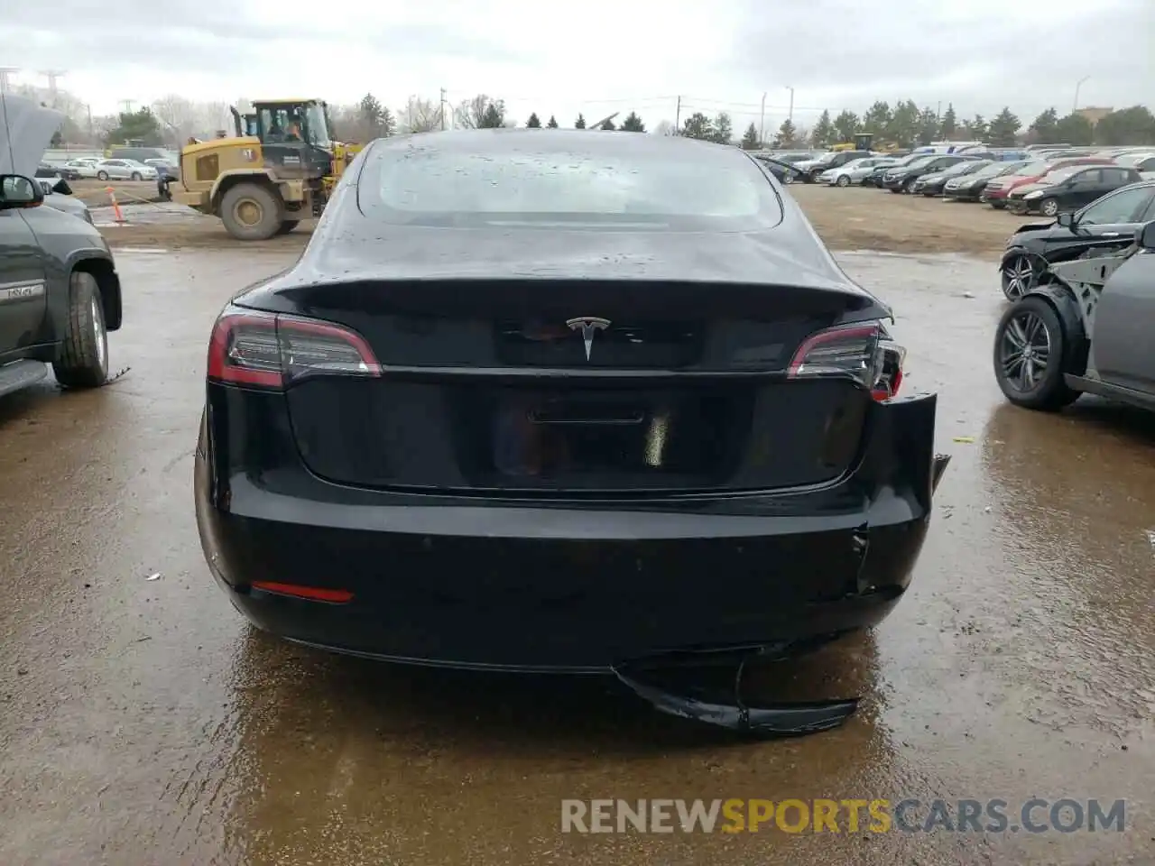 6 Photograph of a damaged car 5YJ3E1EA5NF372366 TESLA MODEL 3 2022