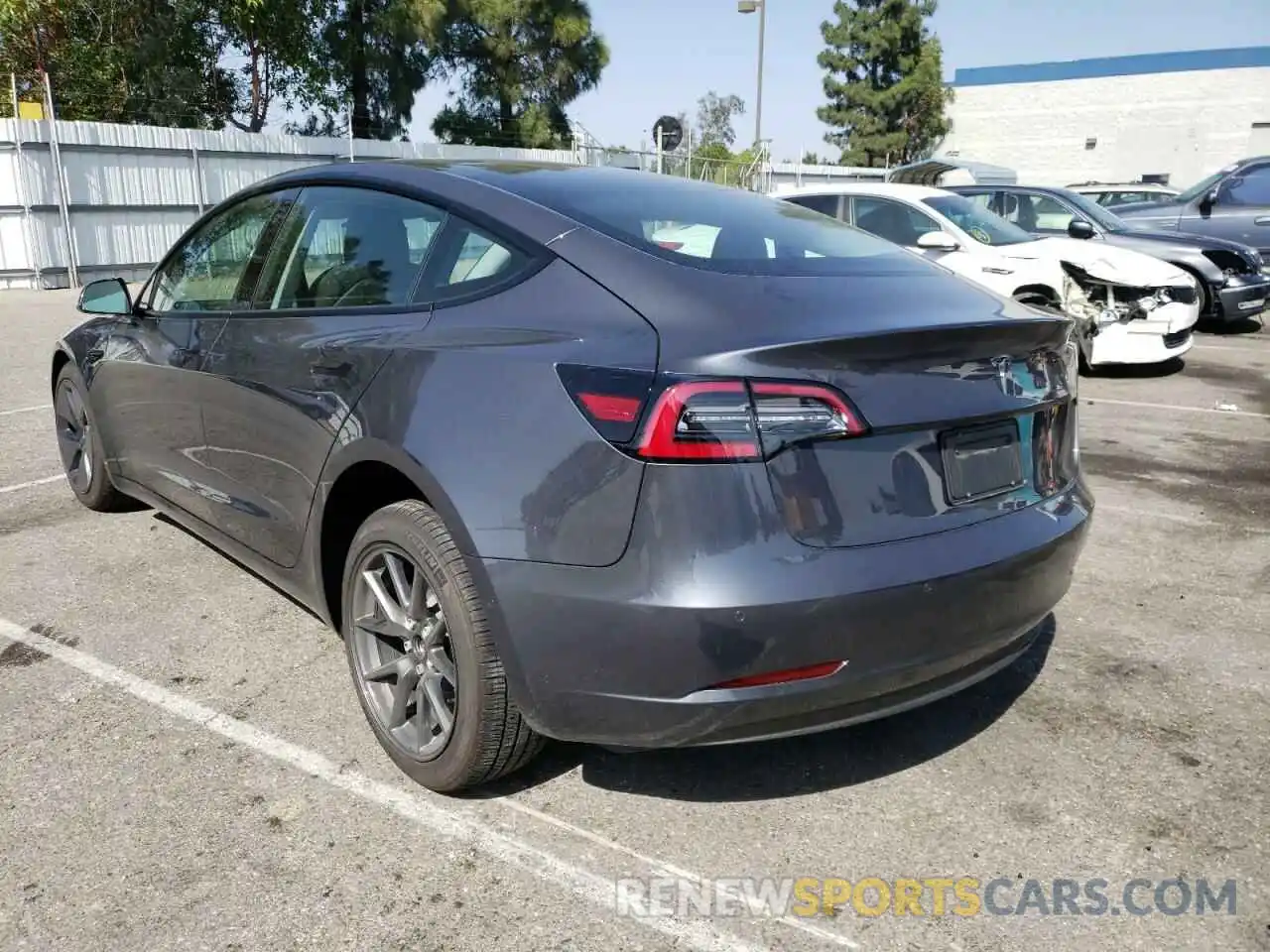 3 Photograph of a damaged car 5YJ3E1EA6NF125499 TESLA MODEL 3 2022