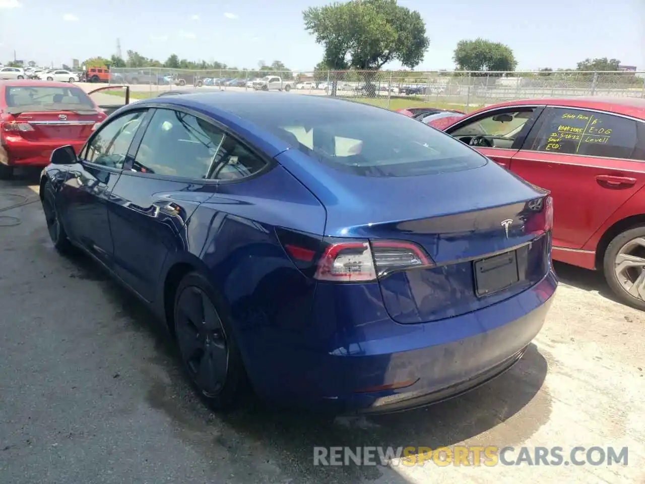 3 Photograph of a damaged car 5YJ3E1EA6NF188151 TESLA MODEL 3 2022