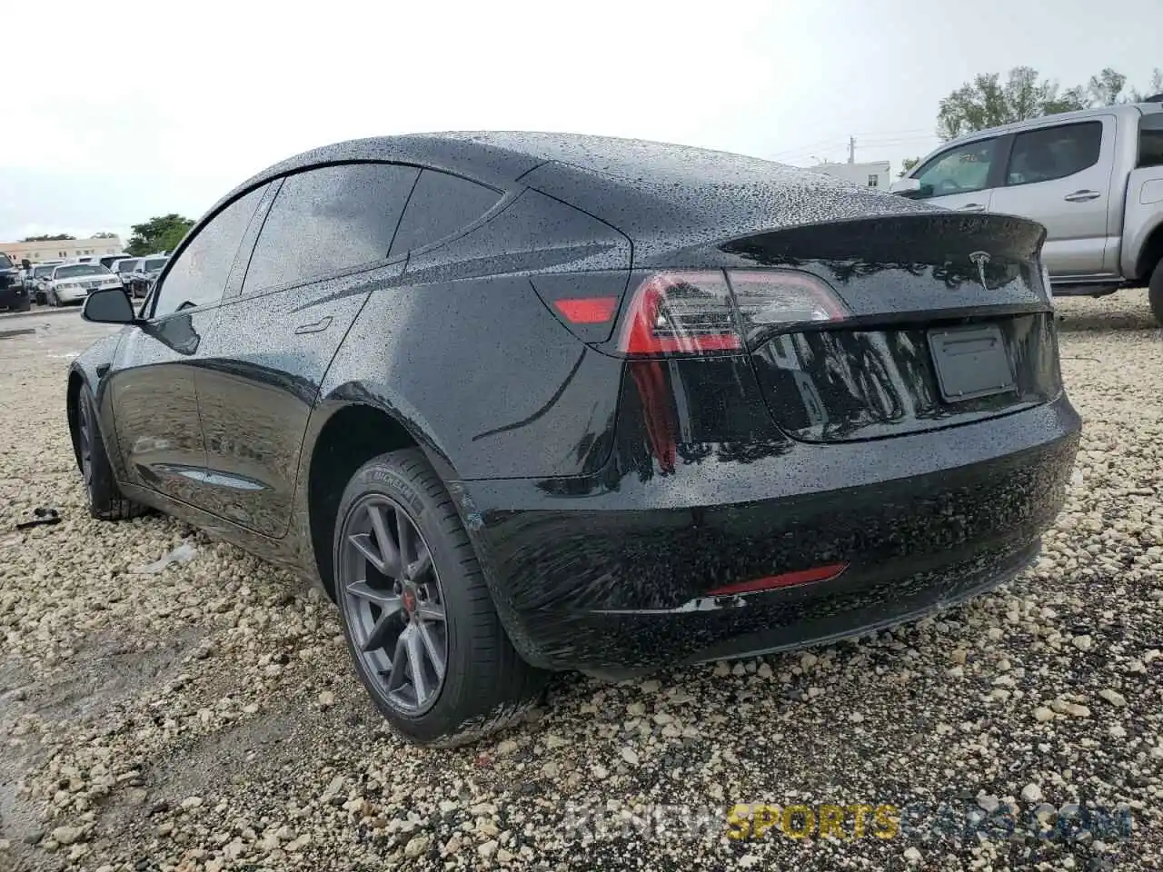 3 Photograph of a damaged car 5YJ3E1EA6NF317652 TESLA MODEL 3 2022