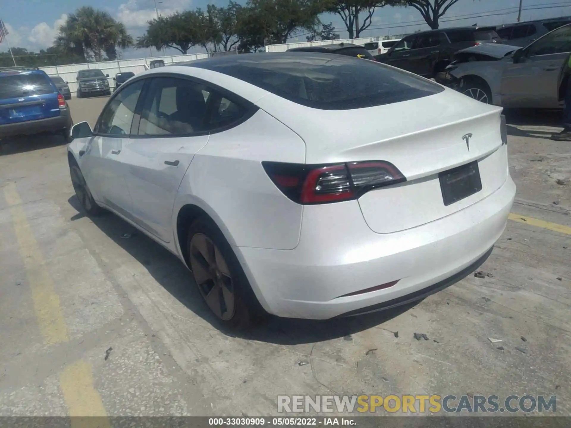 3 Photograph of a damaged car 5YJ3E1EA7NF103771 TESLA MODEL 3 2022