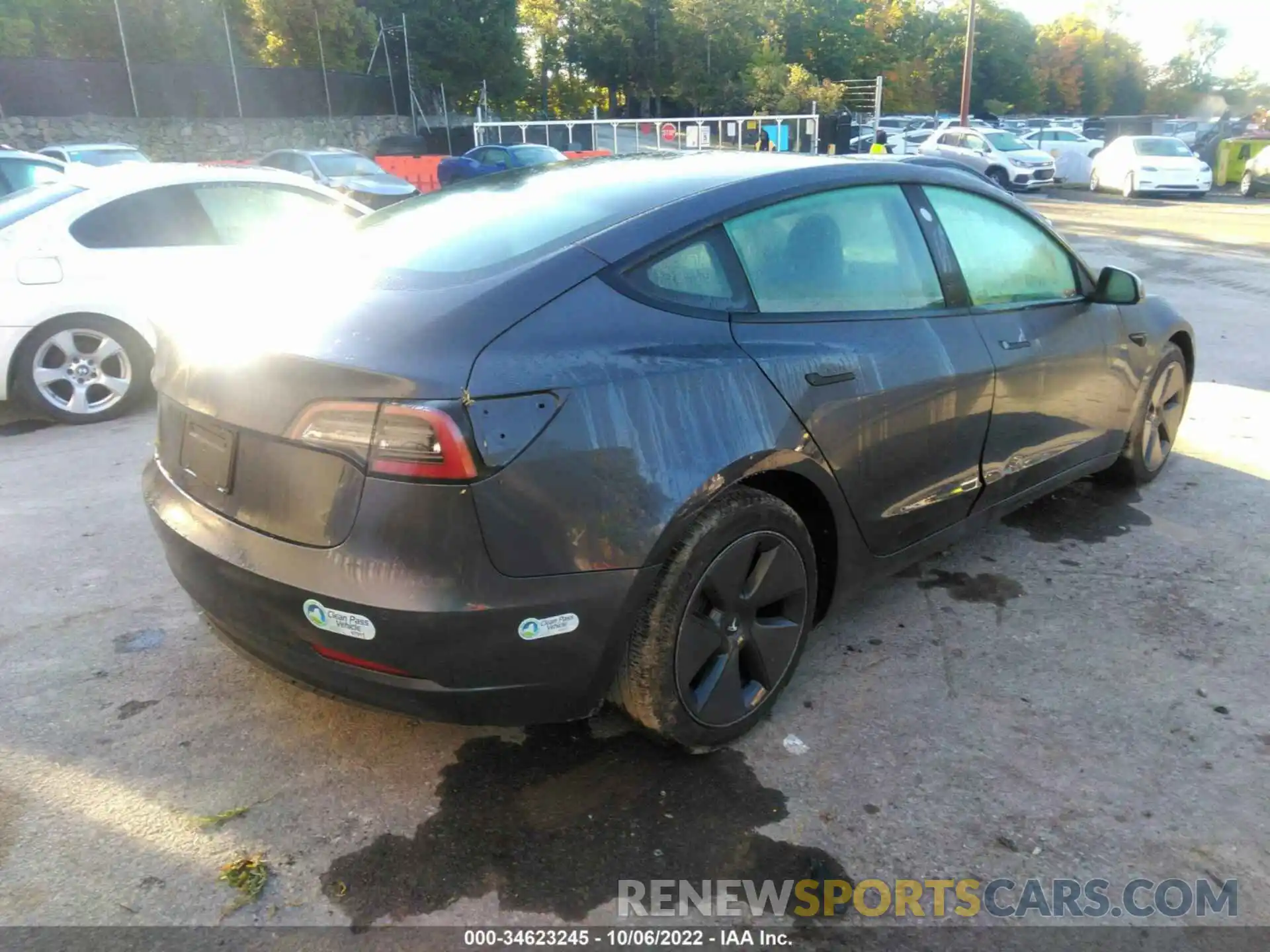 4 Фотография поврежденного автомобиля 5YJ3E1EA7NF108291 TESLA MODEL 3 2022