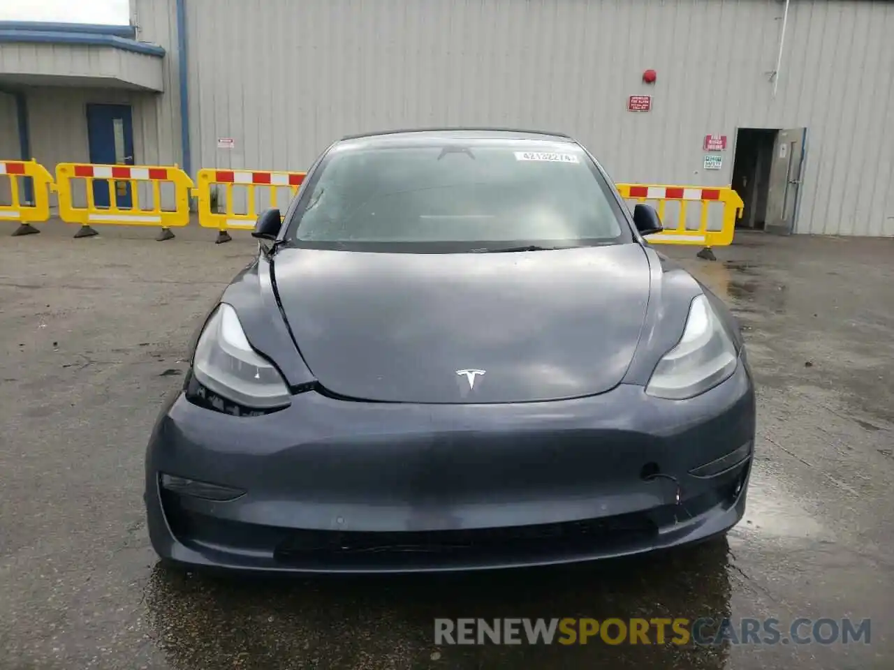 5 Photograph of a damaged car 5YJ3E1EA7NF120974 TESLA MODEL 3 2022