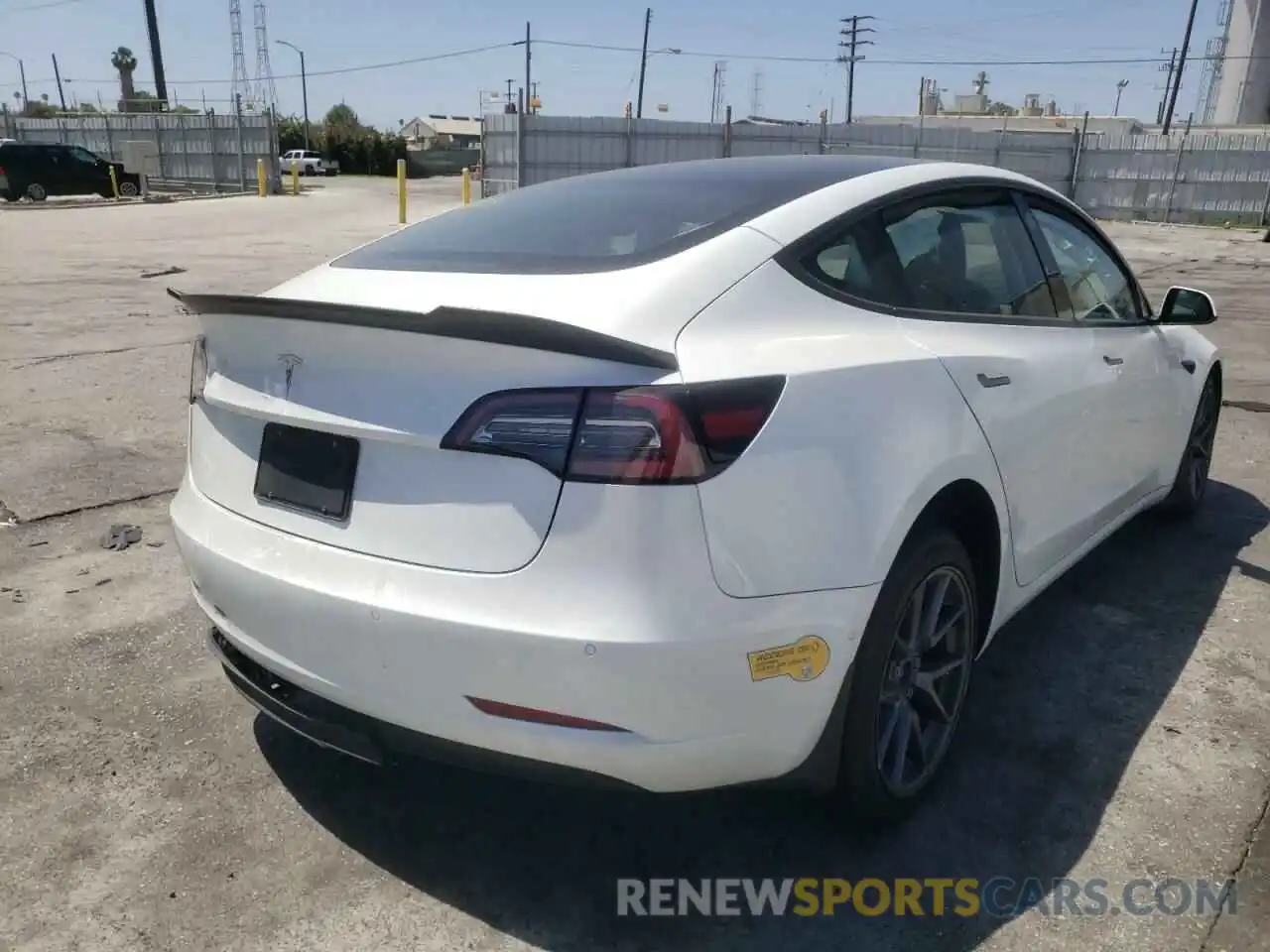 4 Photograph of a damaged car 5YJ3E1EA7NF159340 TESLA MODEL 3 2022