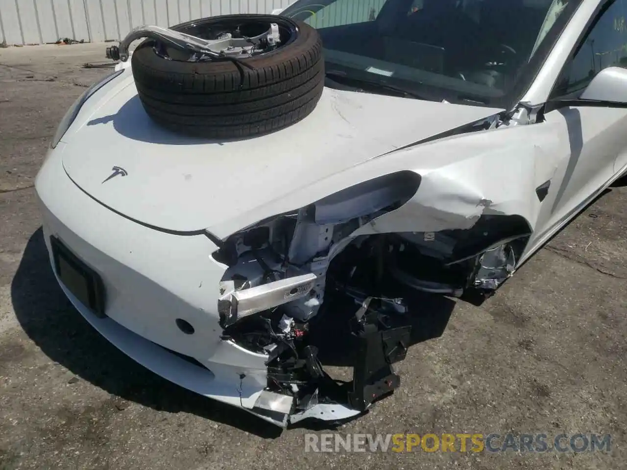 9 Photograph of a damaged car 5YJ3E1EA7NF159340 TESLA MODEL 3 2022