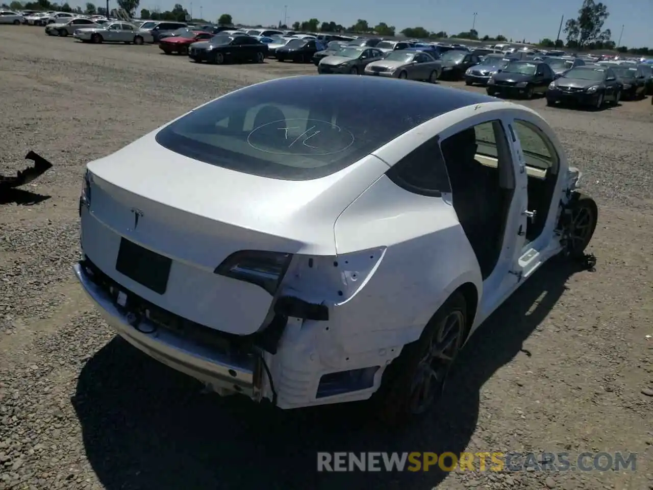 4 Photograph of a damaged car 5YJ3E1EA7NF170399 TESLA MODEL 3 2022