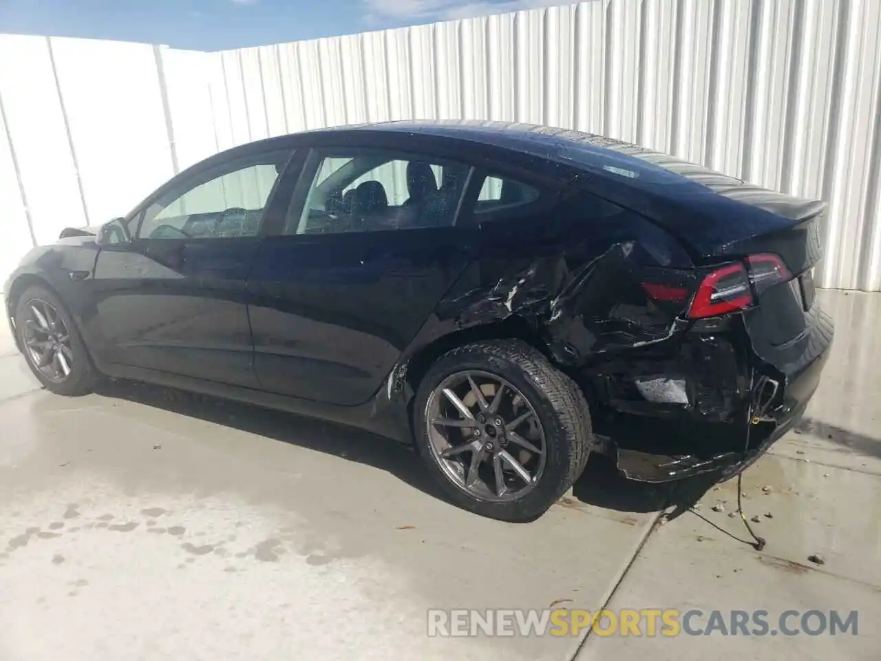 2 Photograph of a damaged car 5YJ3E1EA7NF187221 TESLA MODEL 3 2022