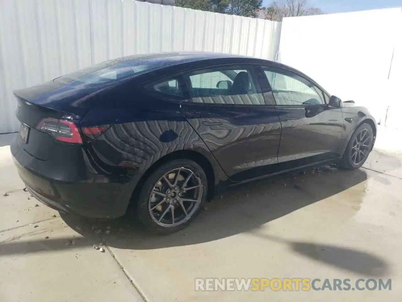 3 Photograph of a damaged car 5YJ3E1EA7NF187221 TESLA MODEL 3 2022