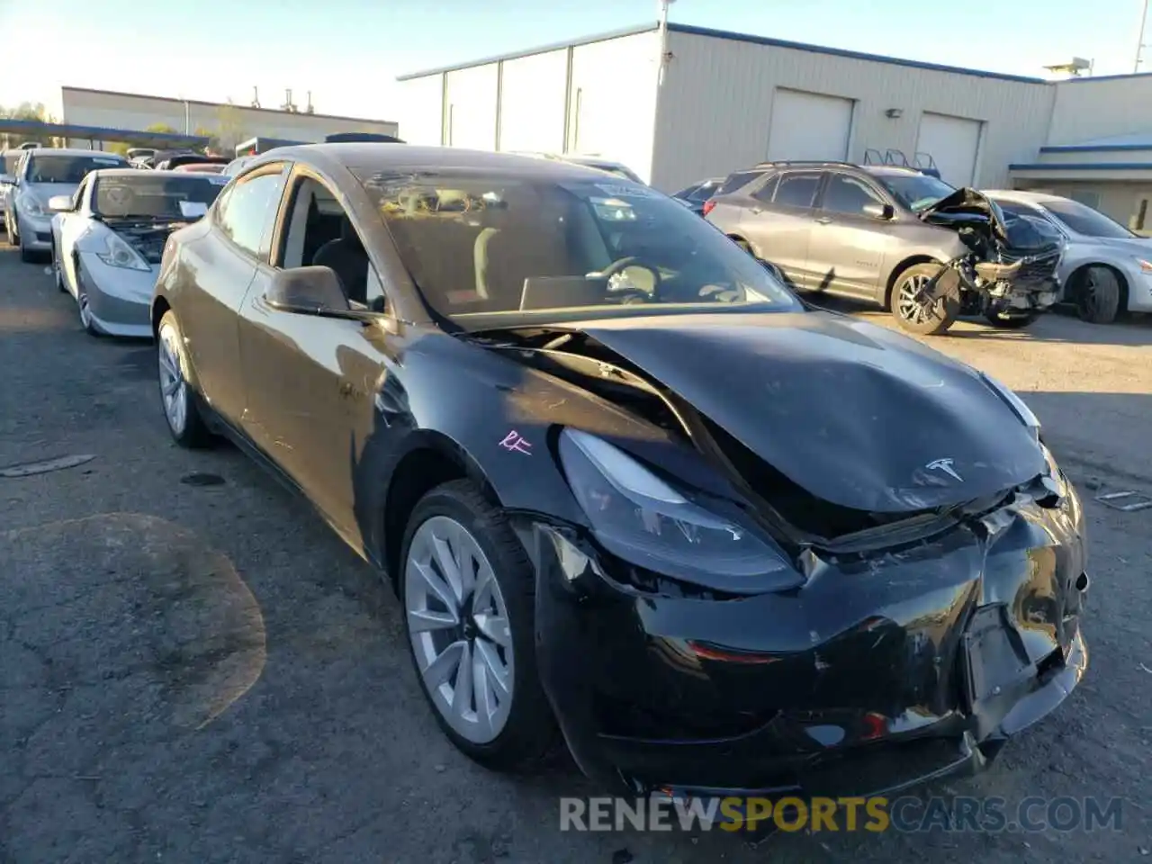 1 Photograph of a damaged car 5YJ3E1EA7NF285794 TESLA MODEL 3 2022