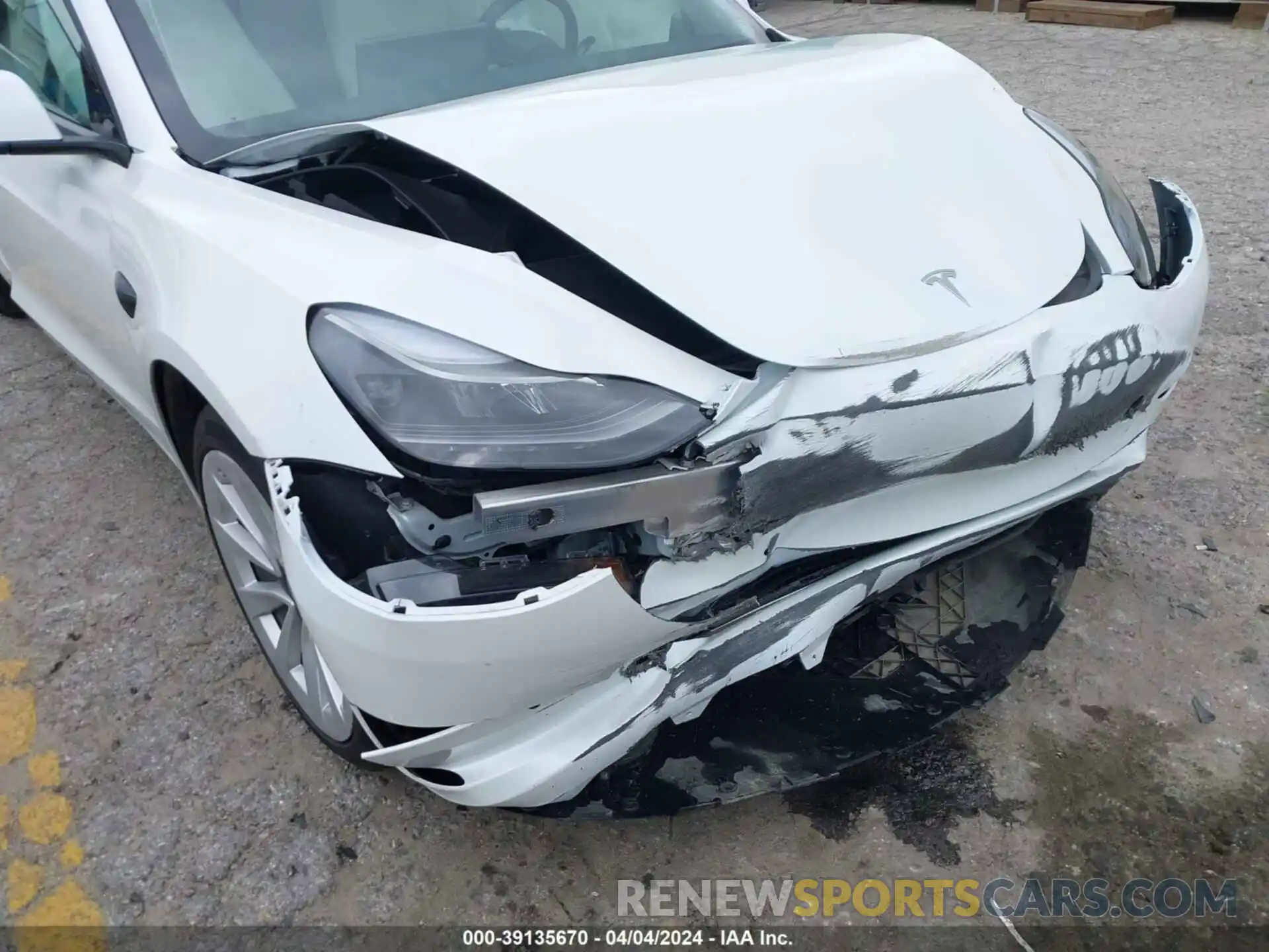 6 Photograph of a damaged car 5YJ3E1EA7NF303131 TESLA MODEL 3 2022