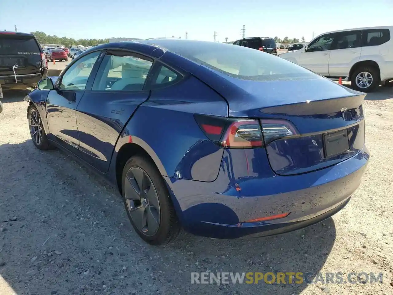 3 Photograph of a damaged car 5YJ3E1EA7NF309561 TESLA MODEL 3 2022