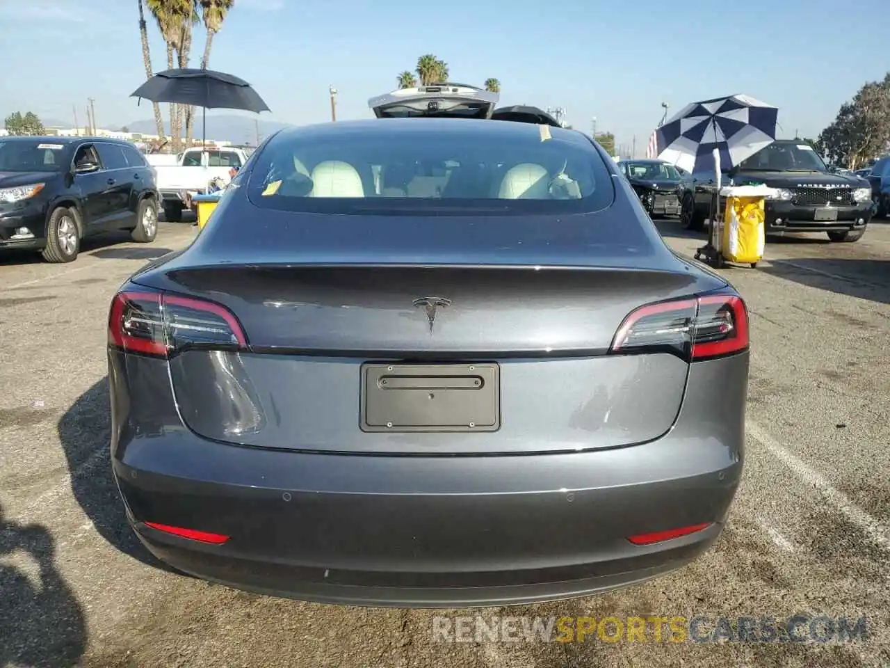 6 Photograph of a damaged car 5YJ3E1EA7NF322150 TESLA MODEL 3 2022