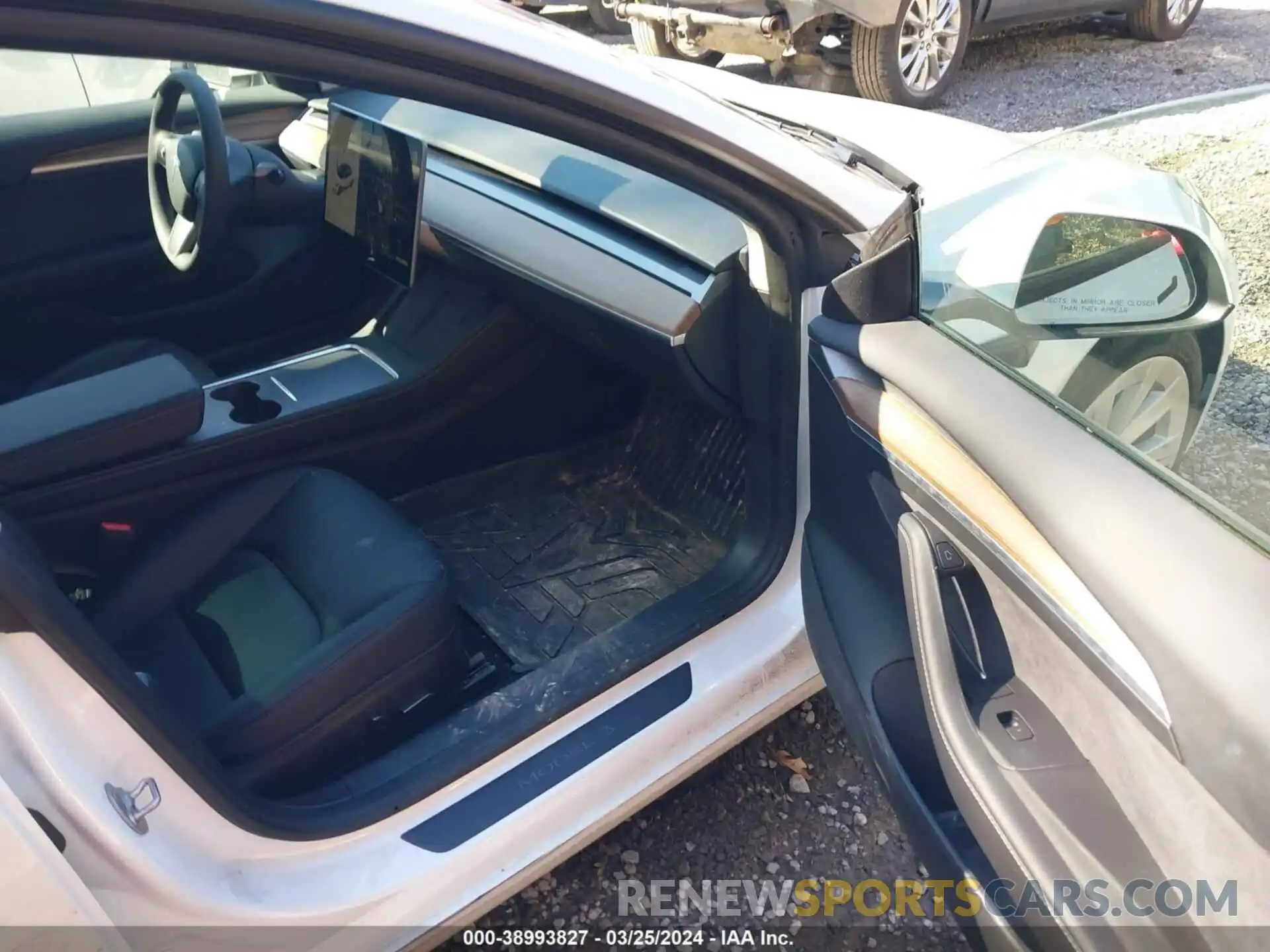 5 Photograph of a damaged car 5YJ3E1EA7NF356704 TESLA MODEL 3 2022