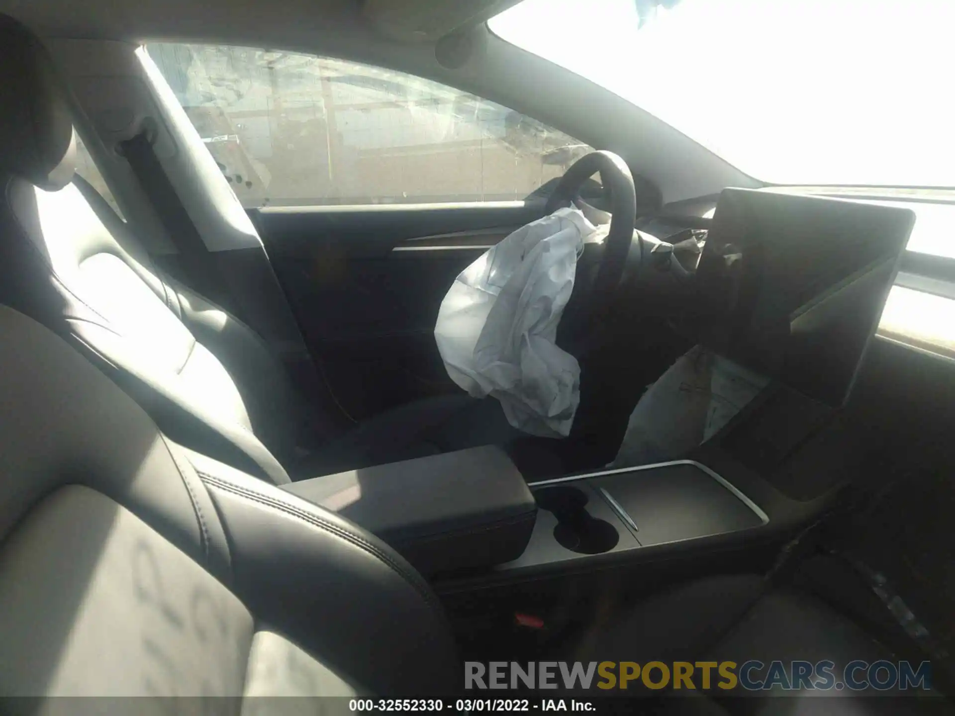 5 Photograph of a damaged car 5YJ3E1EA8NF102130 TESLA MODEL 3 2022