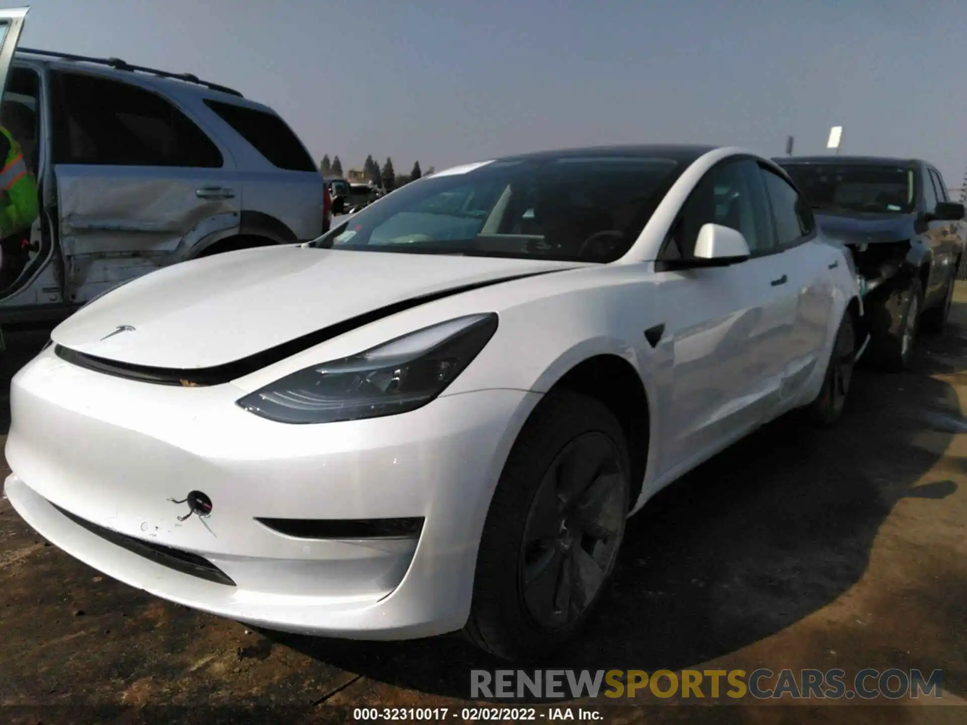 2 Фотография поврежденного автомобиля 5YJ3E1EA8NF122863 TESLA MODEL 3 2022