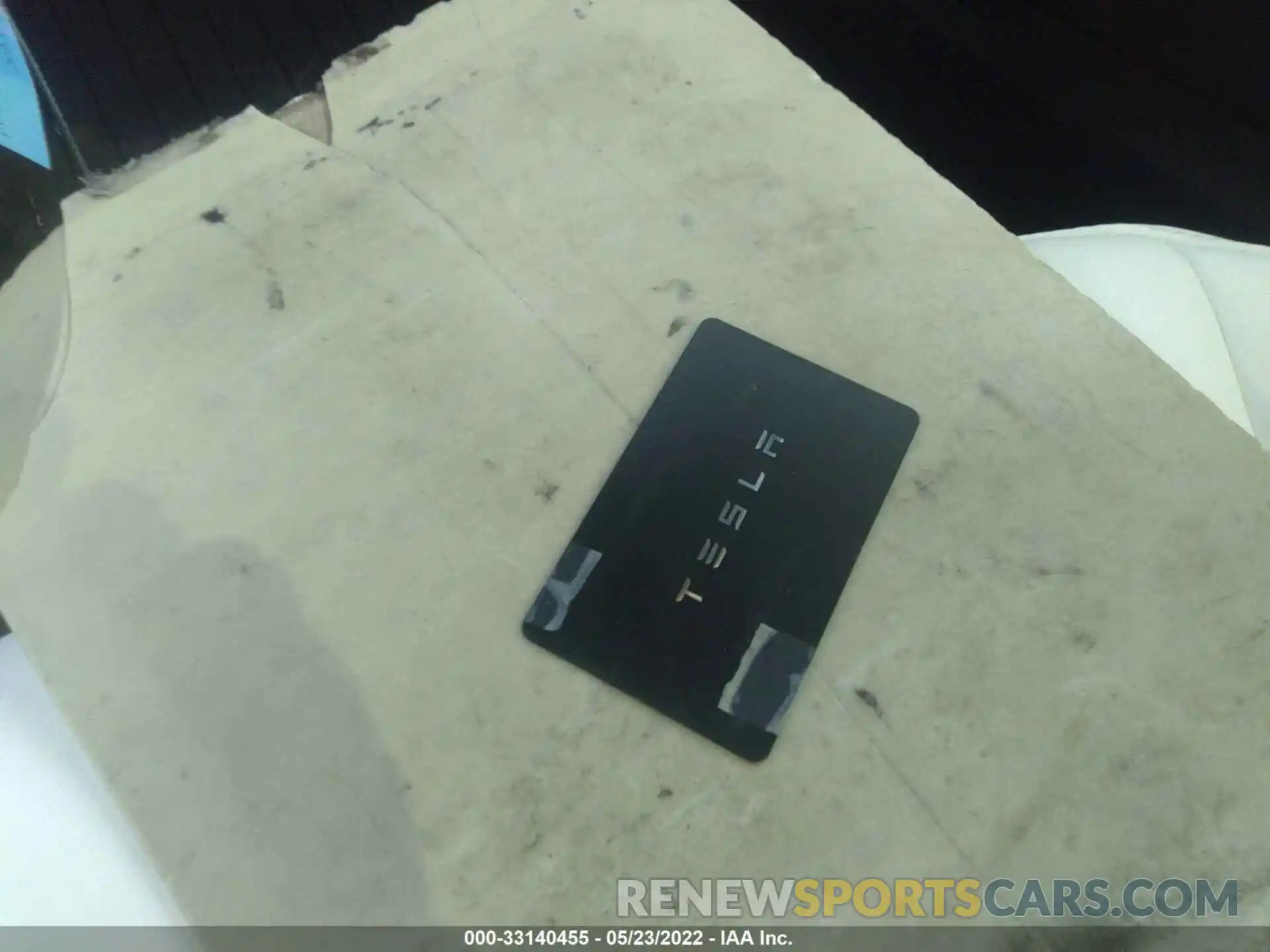 11 Photograph of a damaged car 5YJ3E1EA8NF131577 TESLA MODEL 3 2022