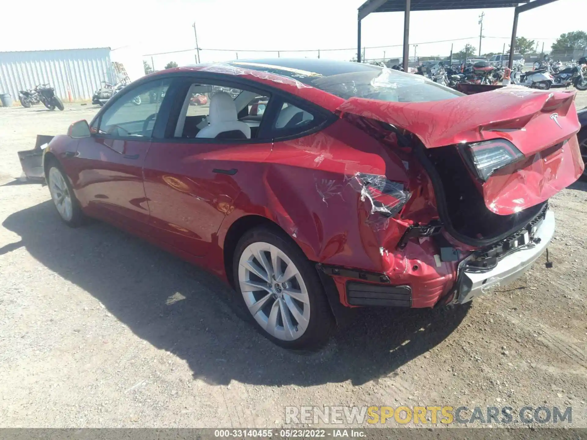 3 Photograph of a damaged car 5YJ3E1EA8NF131577 TESLA MODEL 3 2022