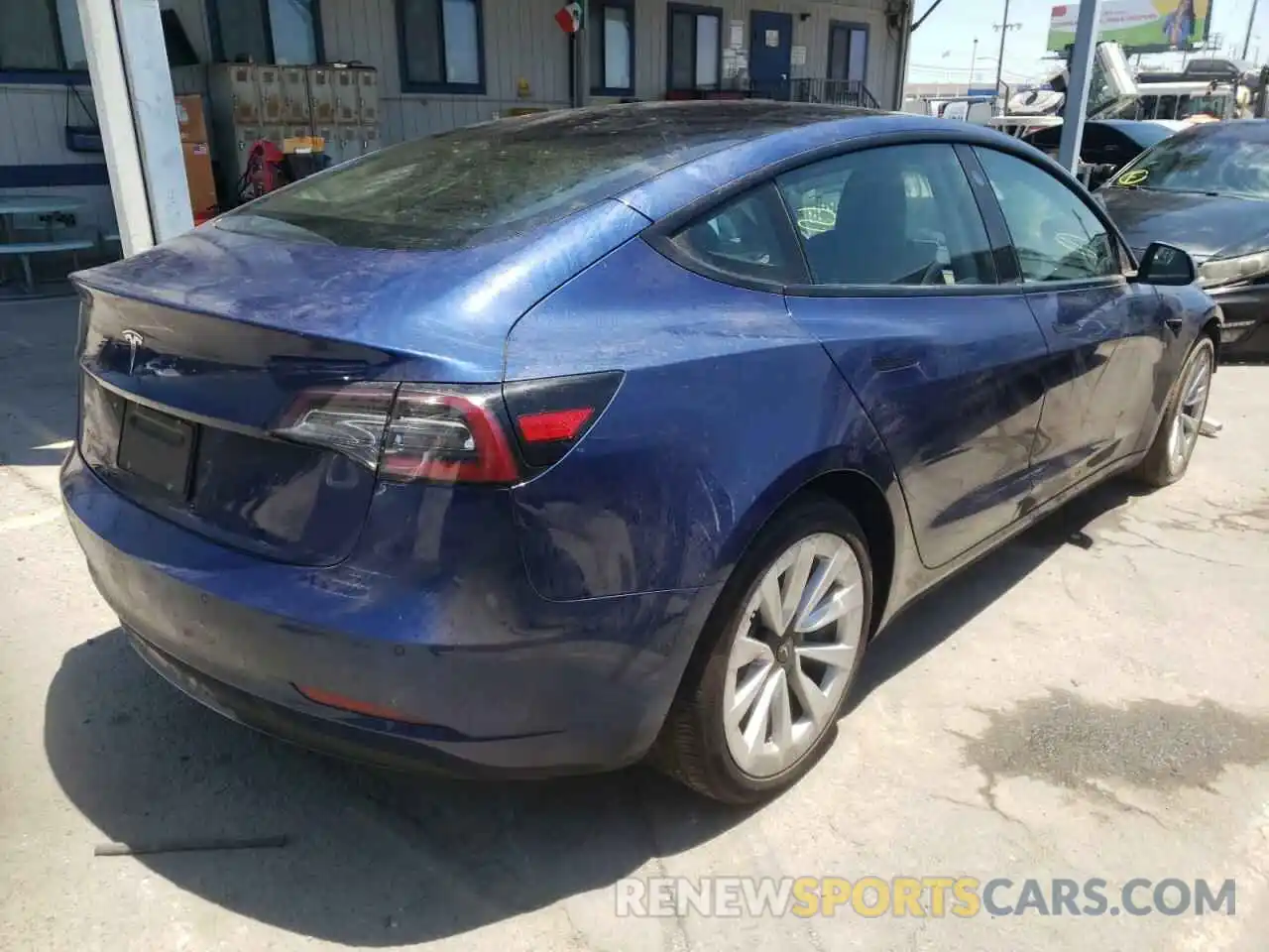 4 Photograph of a damaged car 5YJ3E1EA8NF143468 TESLA MODEL 3 2022