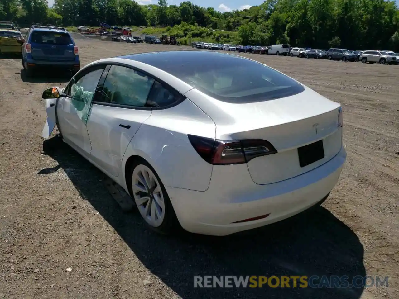 3 Photograph of a damaged car 5YJ3E1EA8NF154387 TESLA MODEL 3 2022