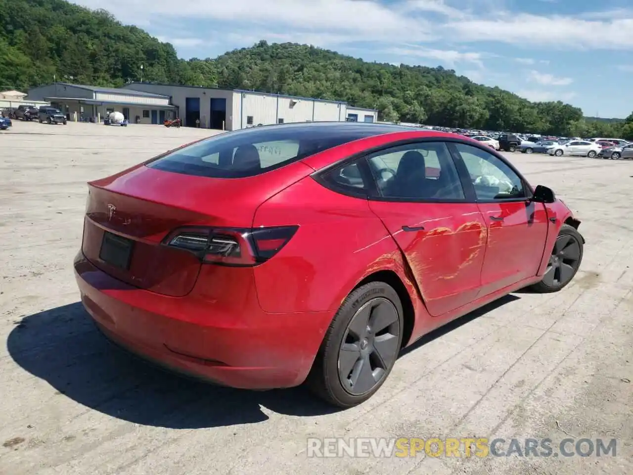 4 Photograph of a damaged car 5YJ3E1EA8NF190659 TESLA MODEL 3 2022