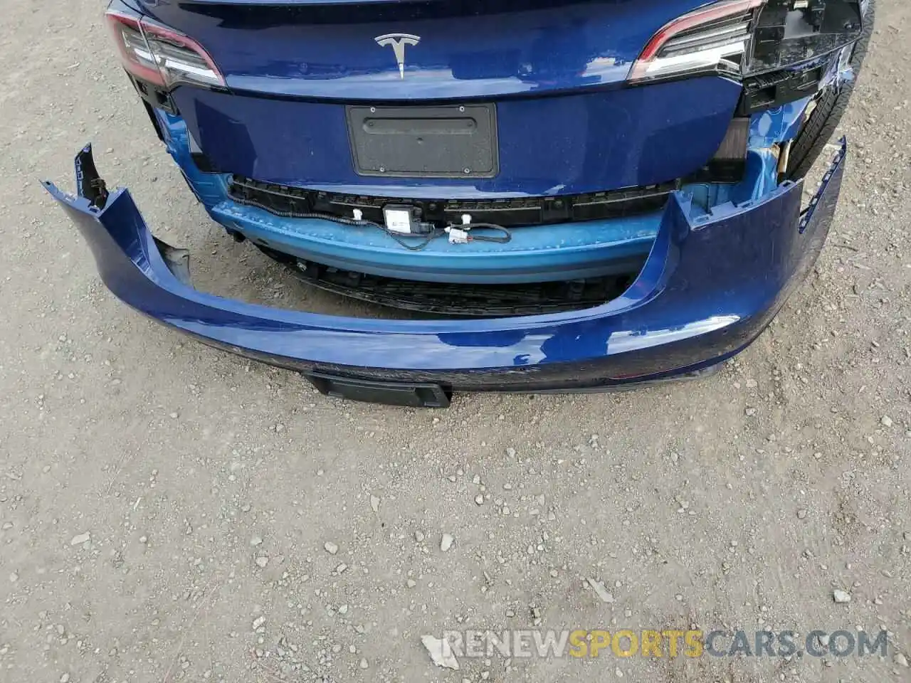 12 Photograph of a damaged car 5YJ3E1EA8NF304384 TESLA MODEL 3 2022