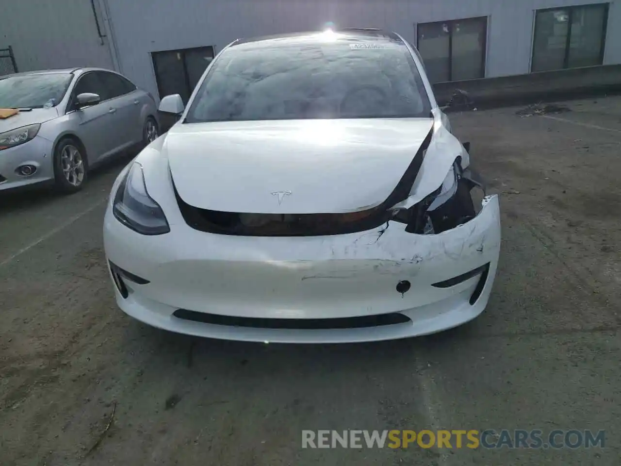 5 Photograph of a damaged car 5YJ3E1EA9NF106803 TESLA MODEL 3 2022