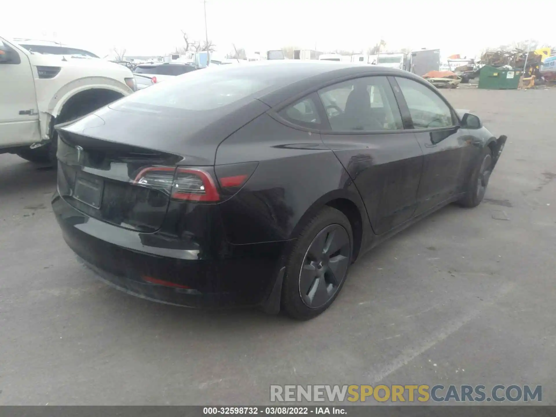 4 Фотография поврежденного автомобиля 5YJ3E1EA9NF112942 TESLA MODEL 3 2022