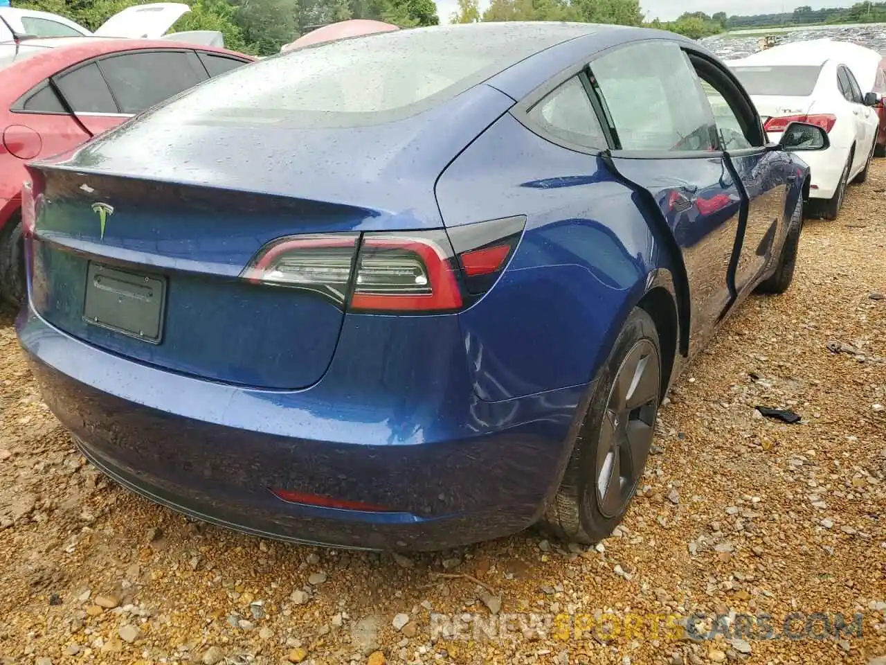 4 Фотография поврежденного автомобиля 5YJ3E1EA9NF123469 TESLA MODEL 3 2022