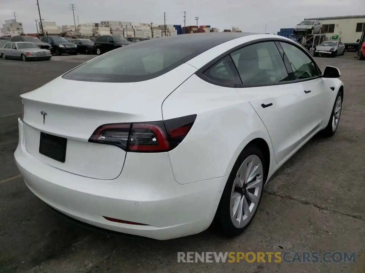 4 Photograph of a damaged car 5YJ3E1EA9NF143849 TESLA MODEL 3 2022