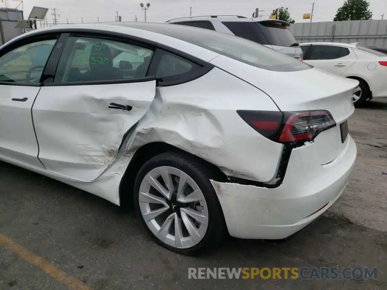 9 Photograph of a damaged car 5YJ3E1EA9NF143849 TESLA MODEL 3 2022