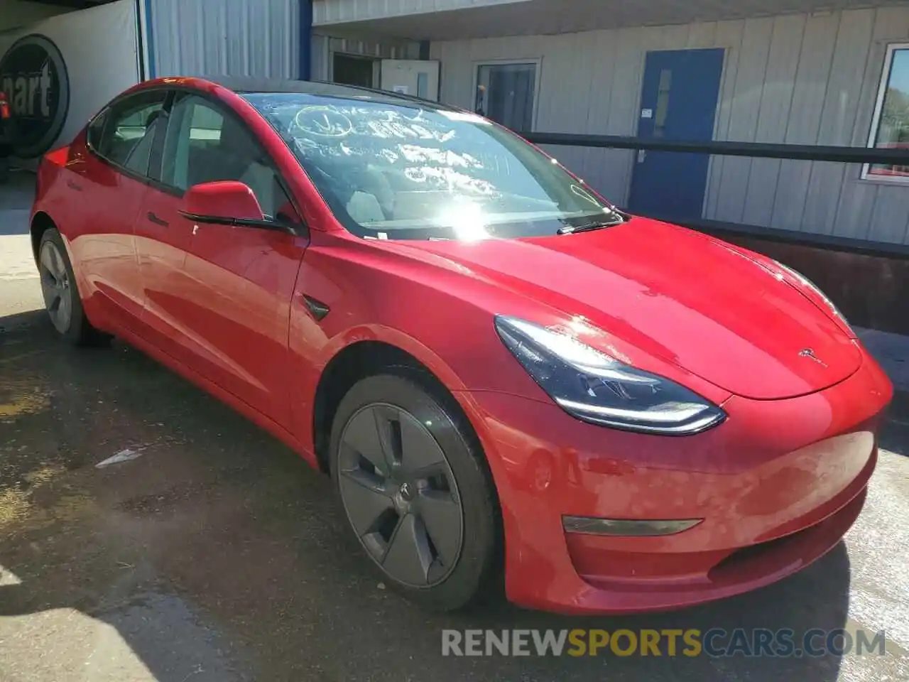 1 Photograph of a damaged car 5YJ3E1EA9NF185261 TESLA MODEL 3 2022