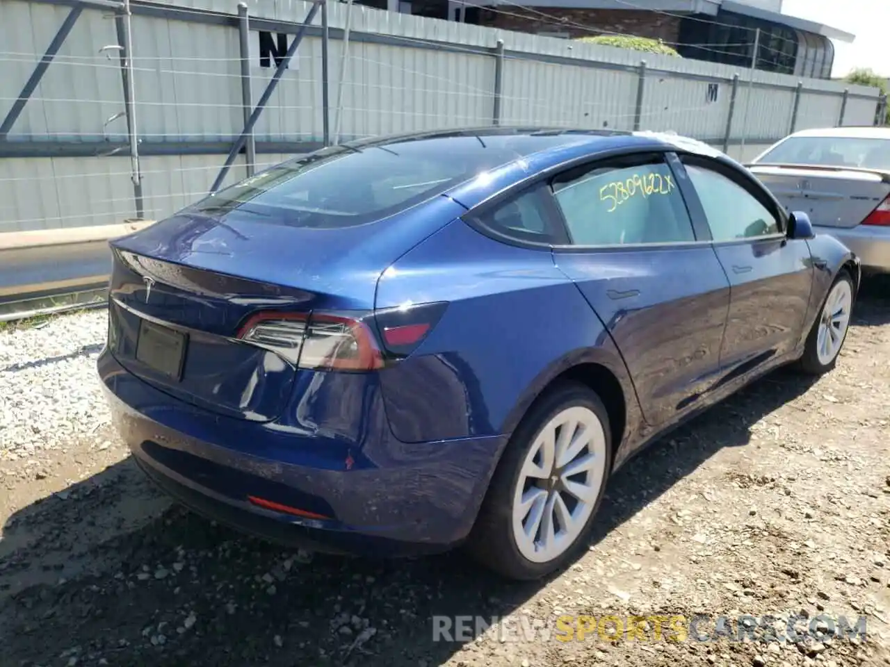 4 Фотография поврежденного автомобиля 5YJ3E1EA9NF187351 TESLA MODEL 3 2022