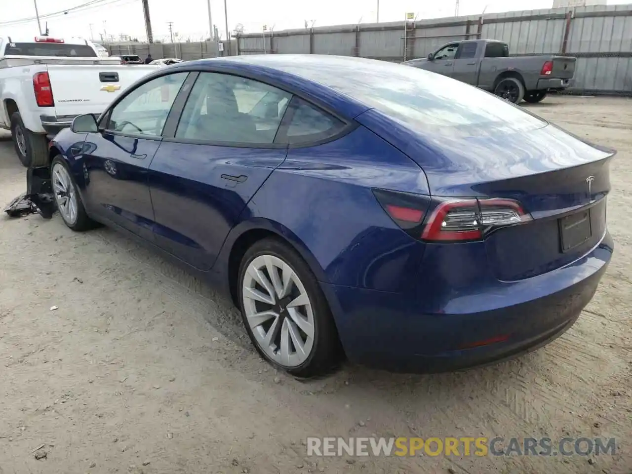 3 Photograph of a damaged car 5YJ3E1EAXNF143195 TESLA MODEL 3 2022