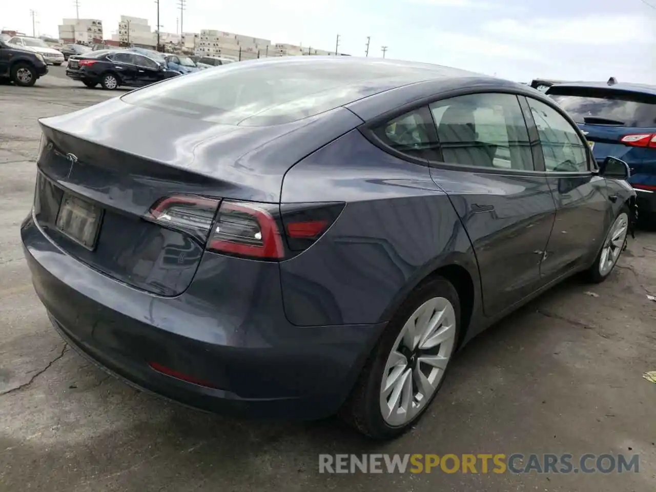 4 Photograph of a damaged car 5YJ3E1EAXNF144556 TESLA MODEL 3 2022