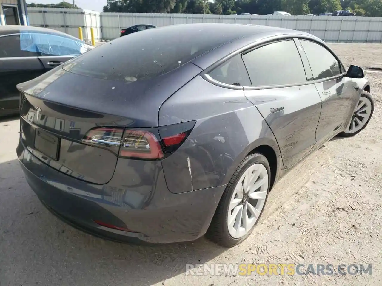 4 Фотография поврежденного автомобиля 5YJ3E1EAXNF155301 TESLA MODEL 3 2022