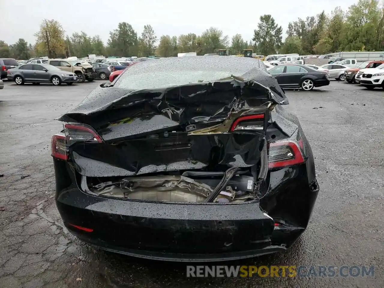 9 Photograph of a damaged car 5YJ3E1EAXNF185205 TESLA MODEL 3 2022