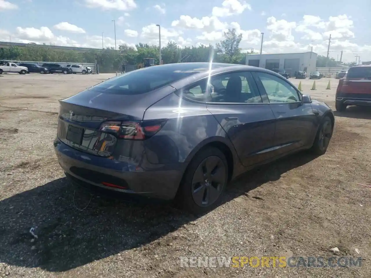 4 Фотография поврежденного автомобиля 5YJ3E1EAXNF189996 TESLA MODEL 3 2022