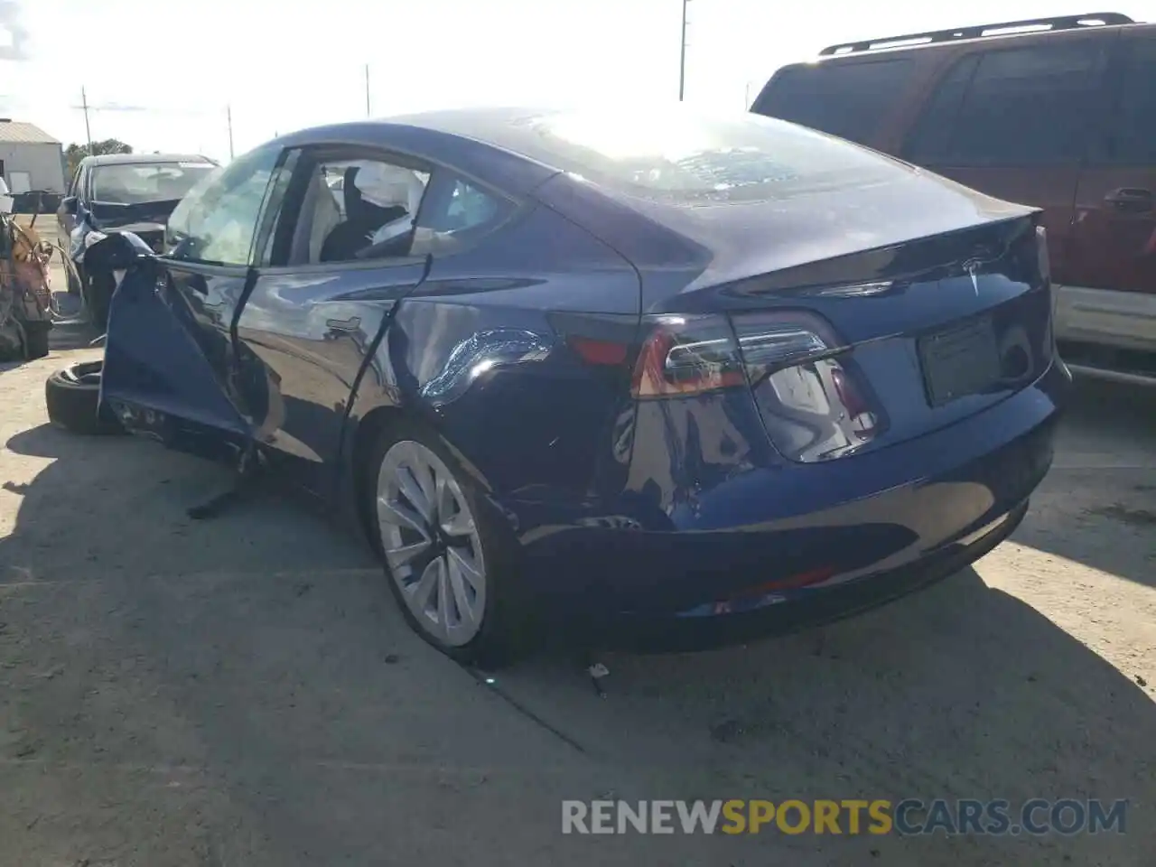 2 Photograph of a damaged car 5YJ3E1EAXNF371598 TESLA MODEL 3 2022