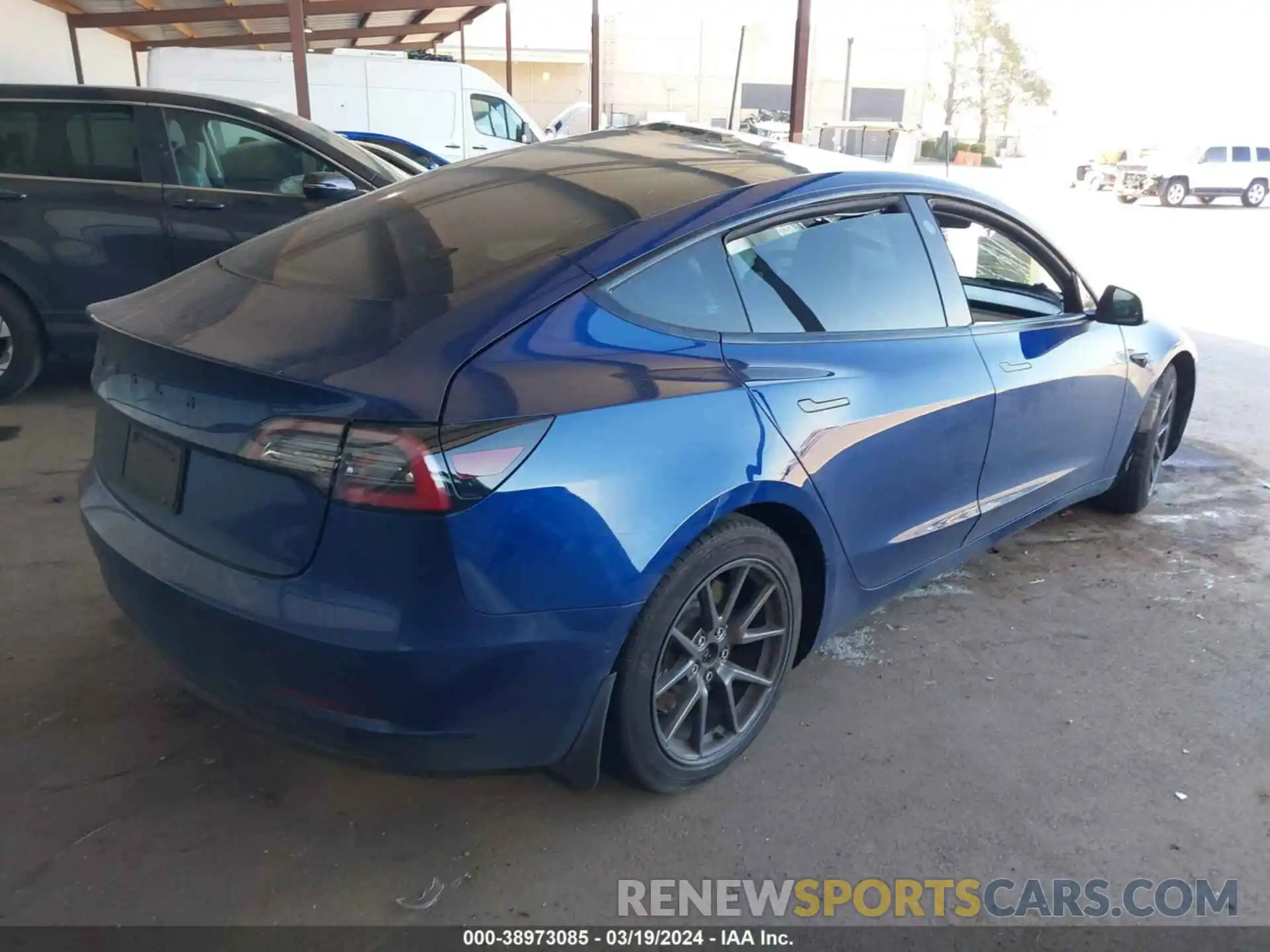 4 Photograph of a damaged car 5YJ3E1EB0NF109873 TESLA MODEL 3 2022