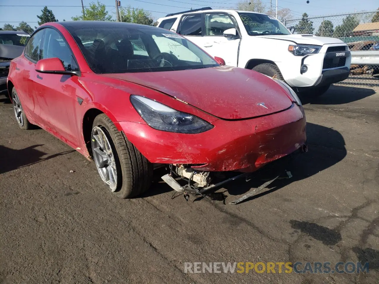 9 Photograph of a damaged car 5YJ3E1EB0NF131498 TESLA MODEL 3 2022