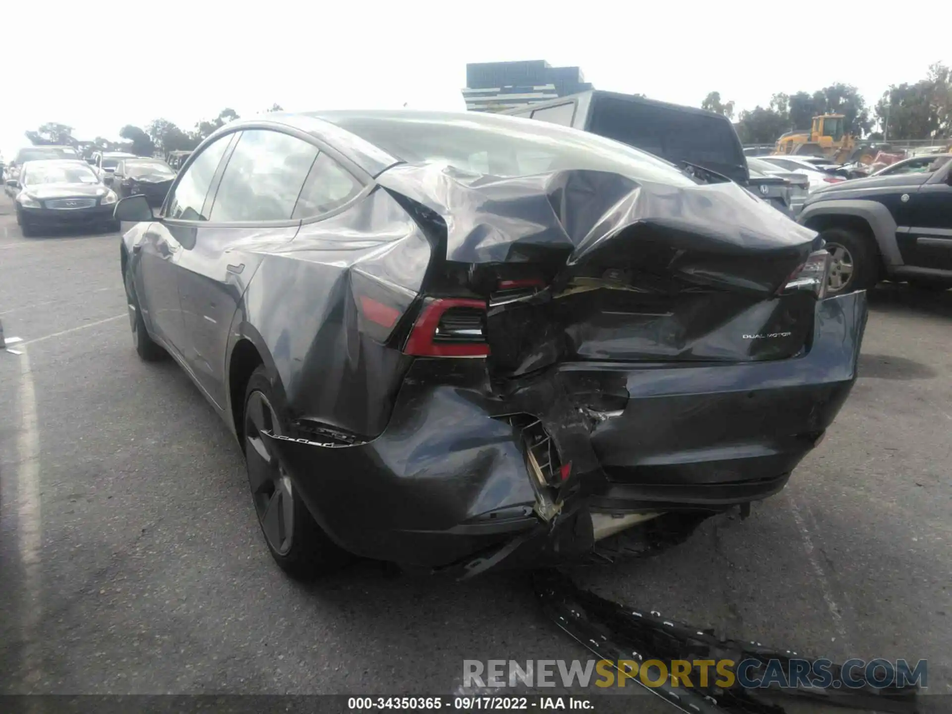 6 Photograph of a damaged car 5YJ3E1EB0NF136989 TESLA MODEL 3 2022