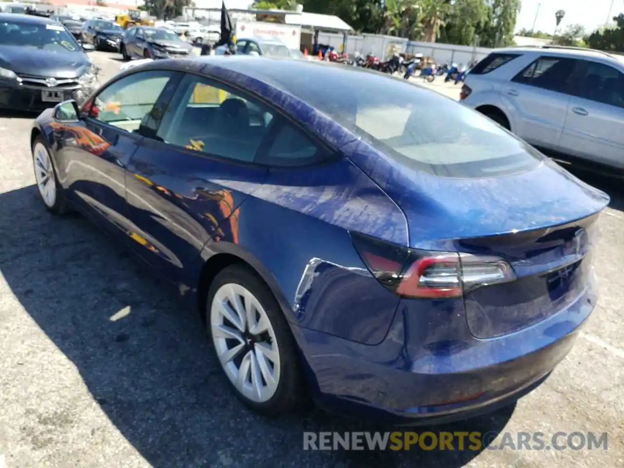 3 Photograph of a damaged car 5YJ3E1EB0NF142825 TESLA MODEL 3 2022