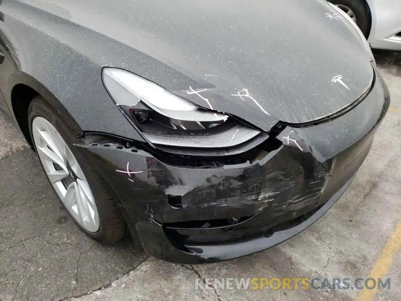 9 Photograph of a damaged car 5YJ3E1EB0NF143554 TESLA MODEL 3 2022