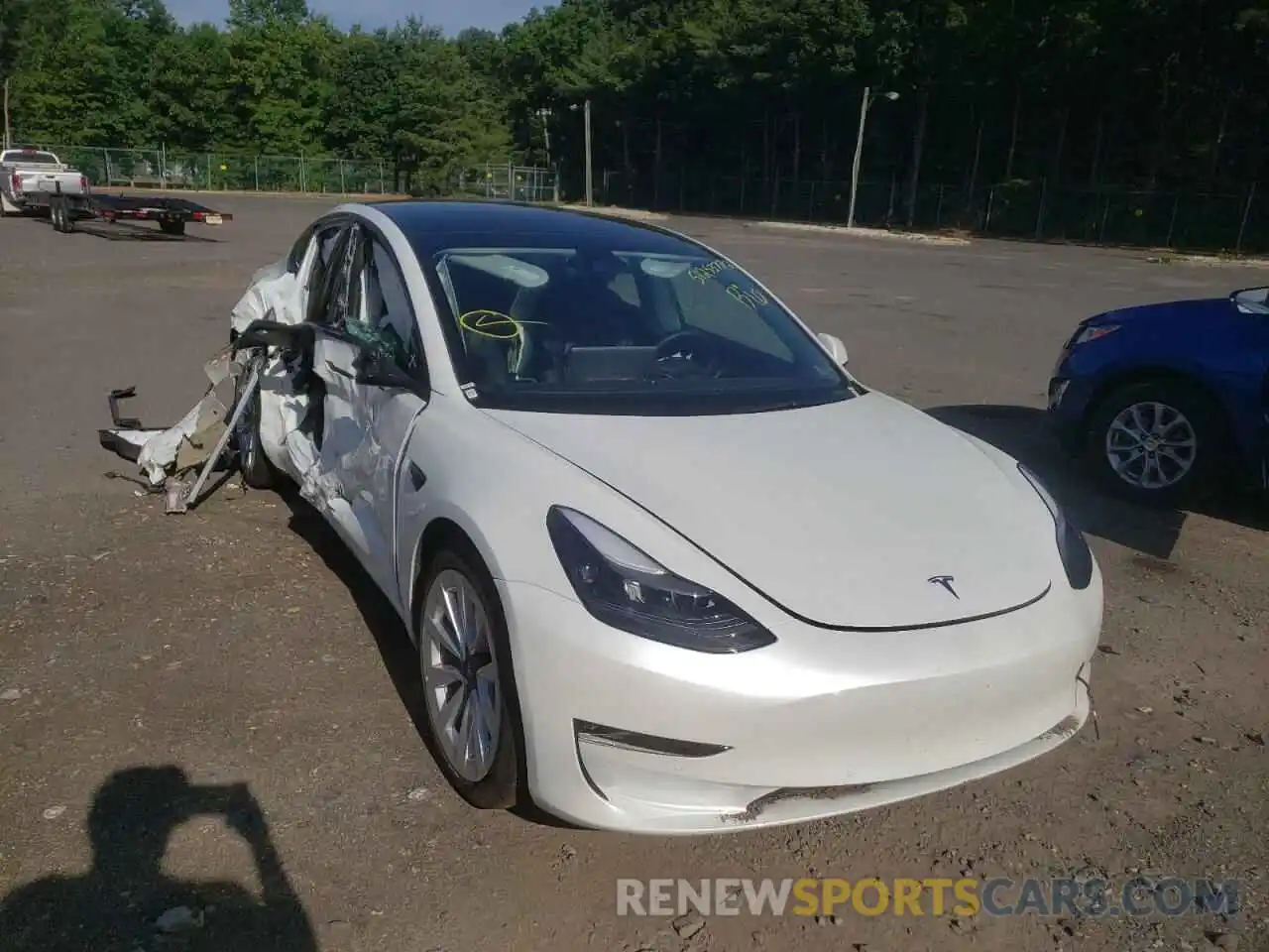 1 Photograph of a damaged car 5YJ3E1EB0NF192429 TESLA MODEL 3 2022