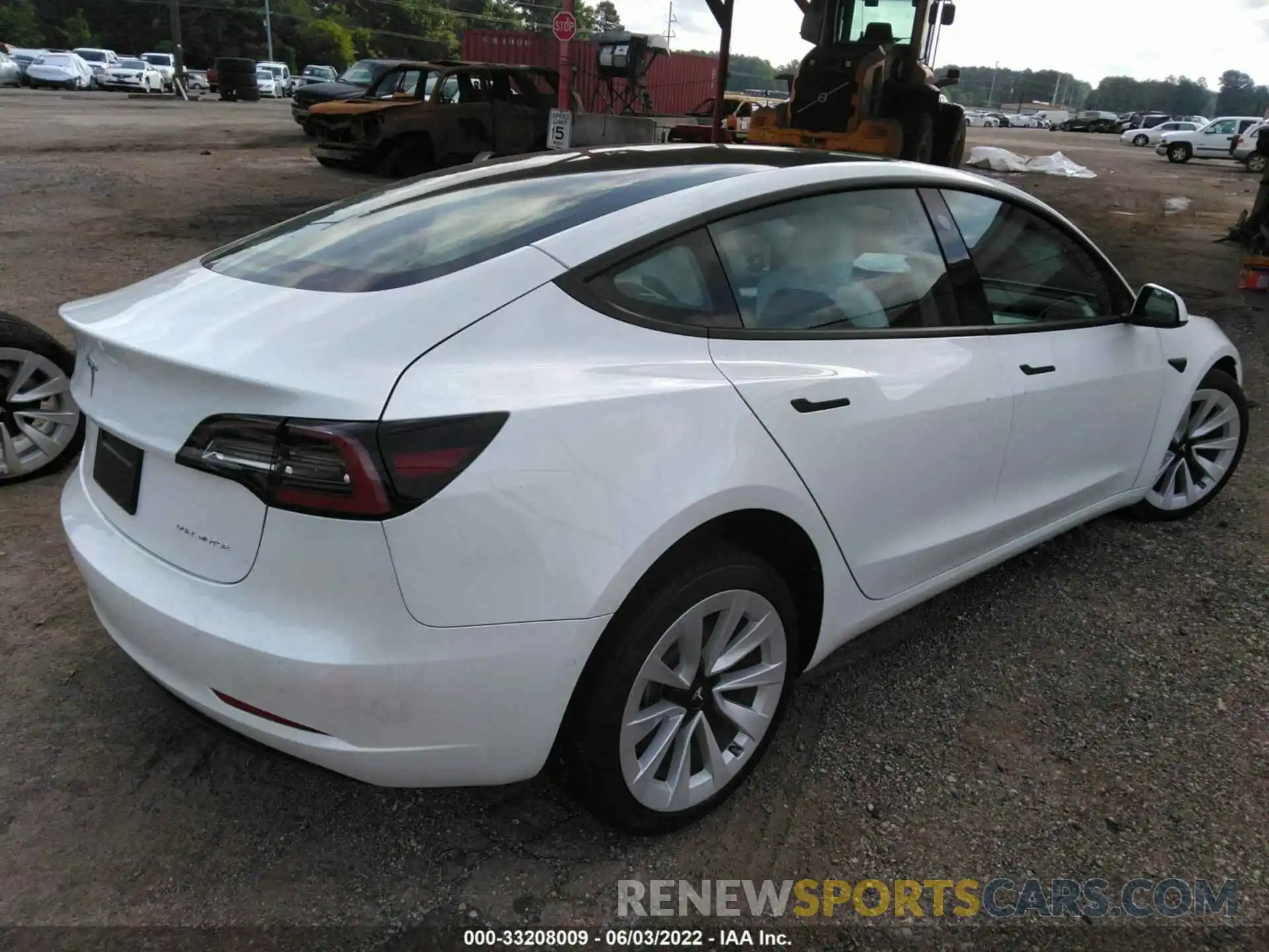 4 Photograph of a damaged car 5YJ3E1EB0NF193242 TESLA MODEL 3 2022