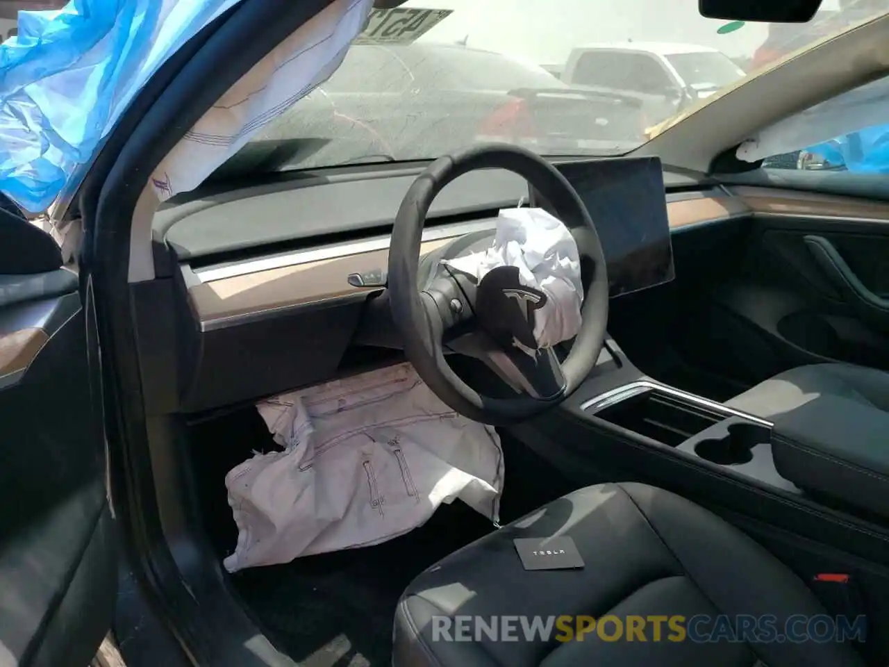 9 Photograph of a damaged car 5YJ3E1EB0NF236672 TESLA MODEL 3 2022