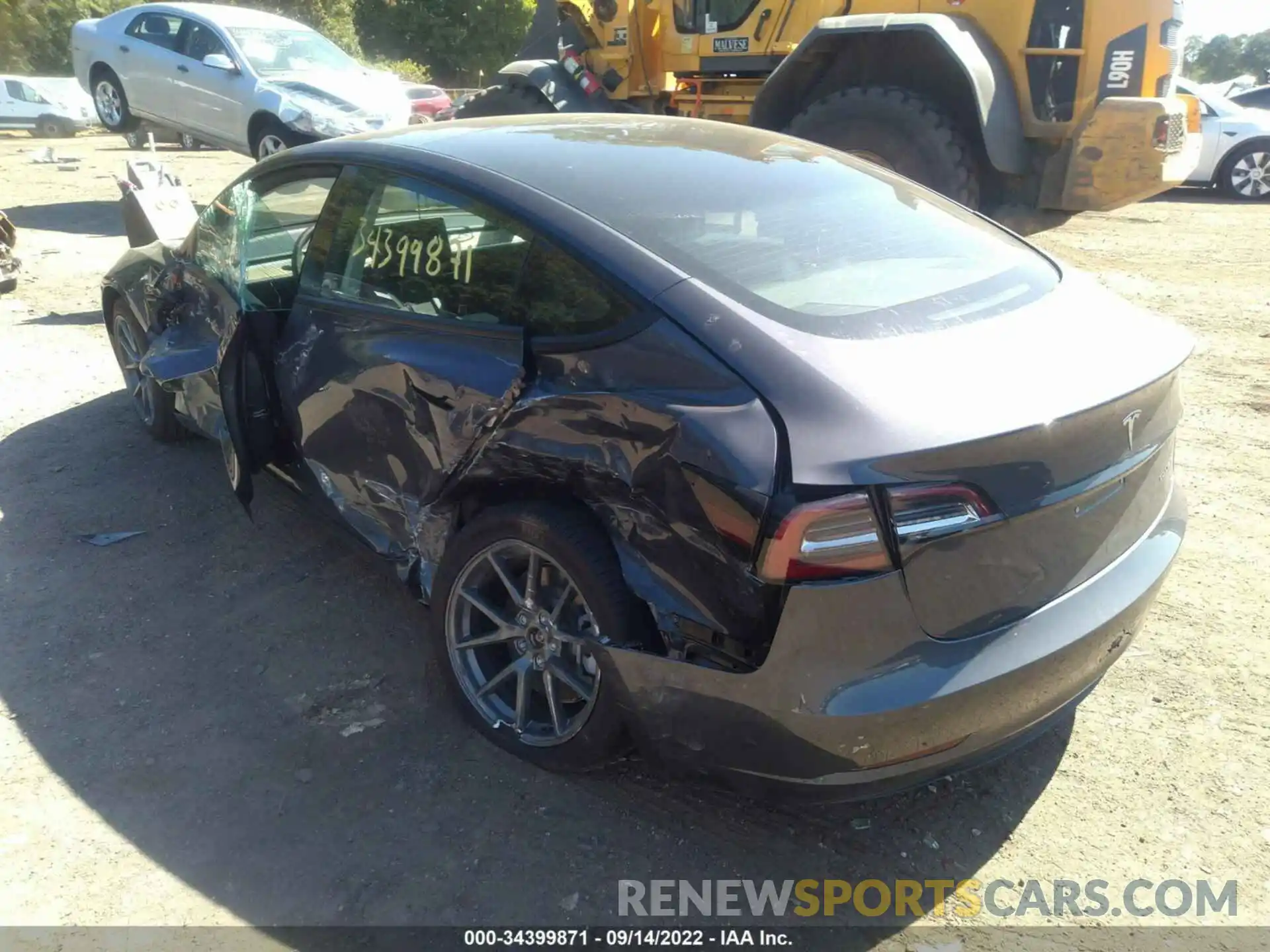 3 Photograph of a damaged car 5YJ3E1EB0NF244092 TESLA MODEL 3 2022