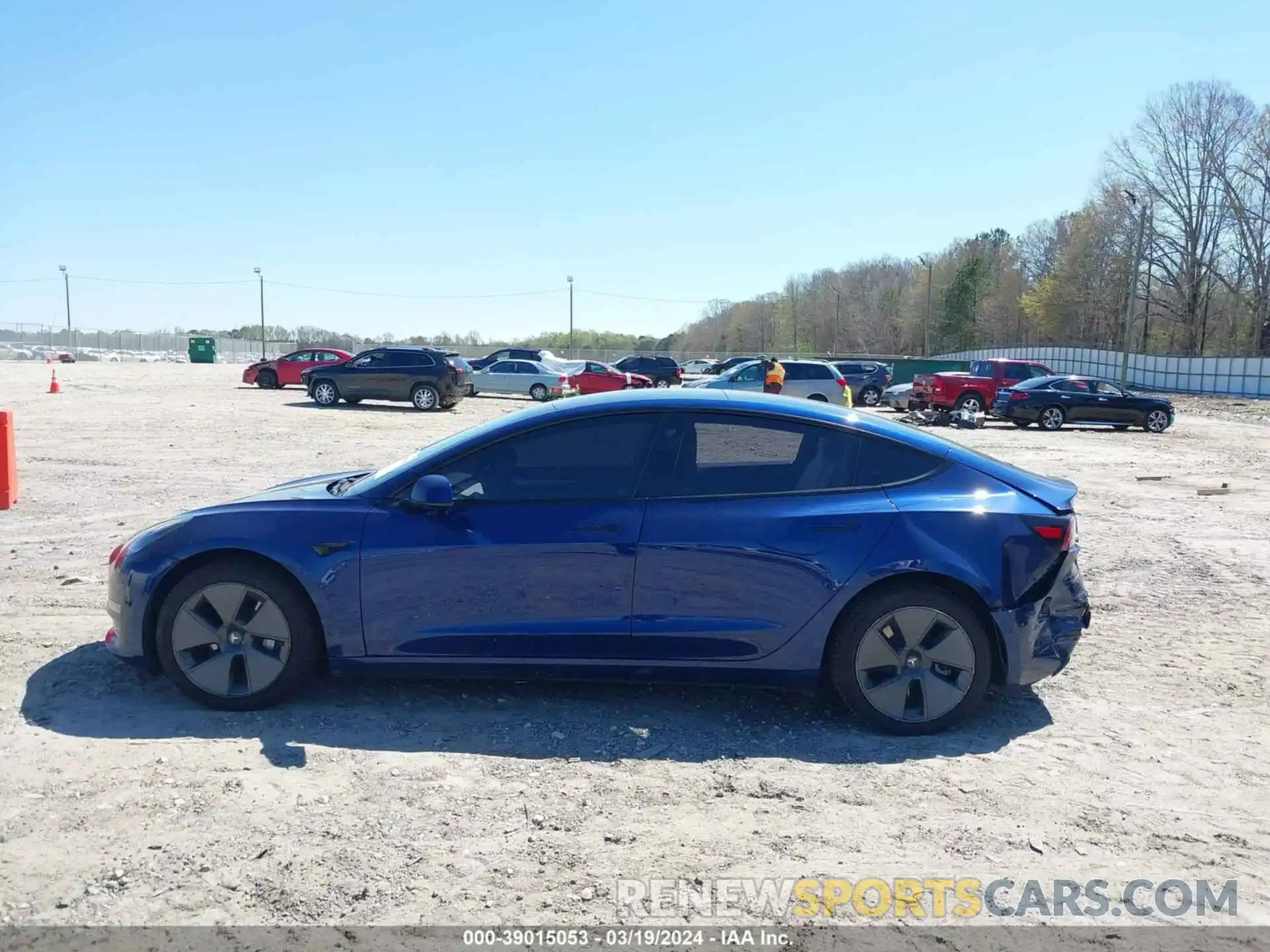 15 Photograph of a damaged car 5YJ3E1EB0NF245369 TESLA MODEL 3 2022