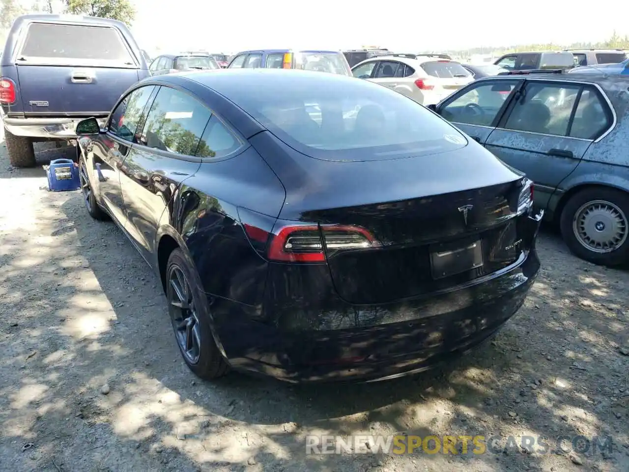 3 Photograph of a damaged car 5YJ3E1EB0NF267694 TESLA MODEL 3 2022